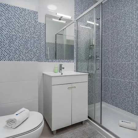 Lejlighed Vilamoura Retreat With Pool & Balcony By Hostwise