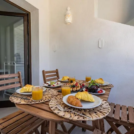 Vilamoura Retreat With Pool & Balcony By Hostwise Apartment