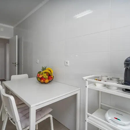 Vilamoura Retreat With Pool & Balcony By Hostwise *