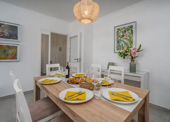 Apartment Vilamoura Retreat With Pool & Balcony By Hostwise Quarteira