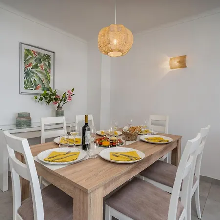 Vilamoura Retreat With Pool & Balcony By Hostwise Apartament *