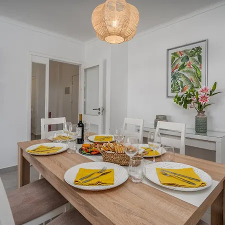 Apartament Vilamoura Retreat With Pool & Balcony By Hostwise Quarteira